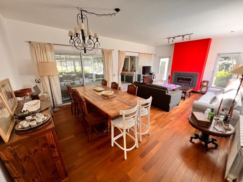 Foto de Casa en Chacras Los Raigales sobre 5.000 m2 parque, imagen 3