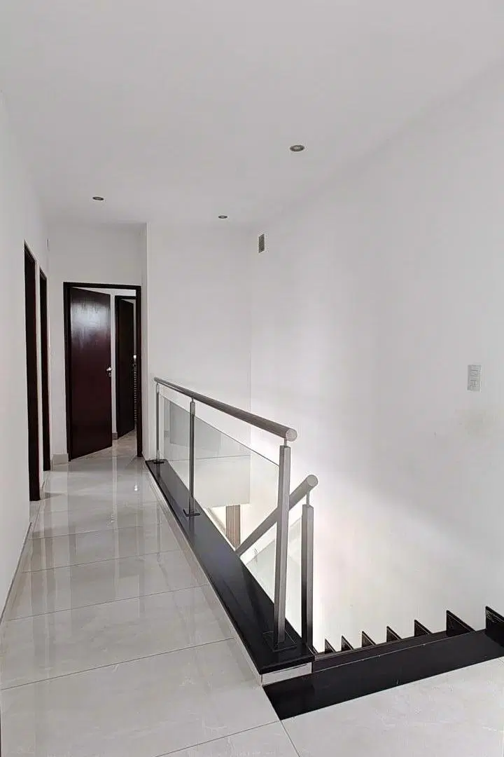 PUERTO ROLDÁN - Espectacular casa estilo minimalista!! 3