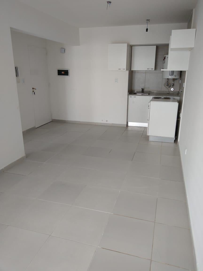 VENTA - HERMOSO DEPTO CON COCHERA