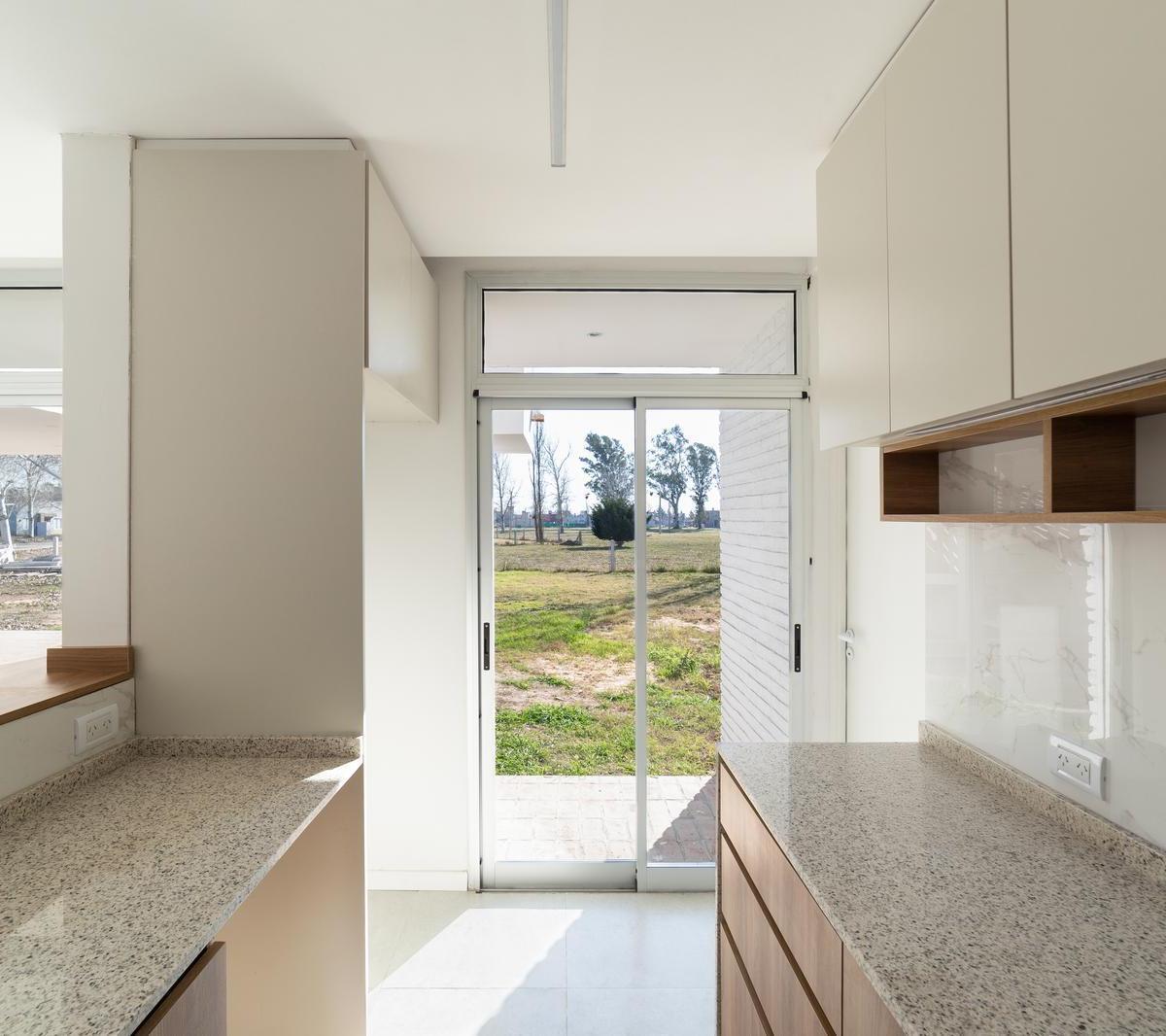 Foto de Venta de casa de Diseño en Pinares del Sur - Piñero, imagen 3