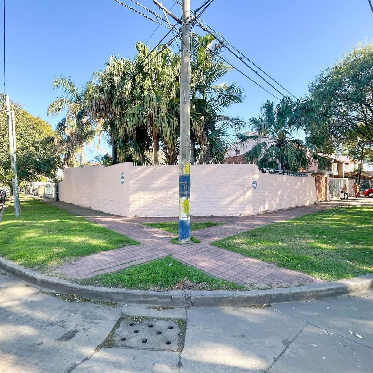 Casa en Corazon de Alberdi! 1
