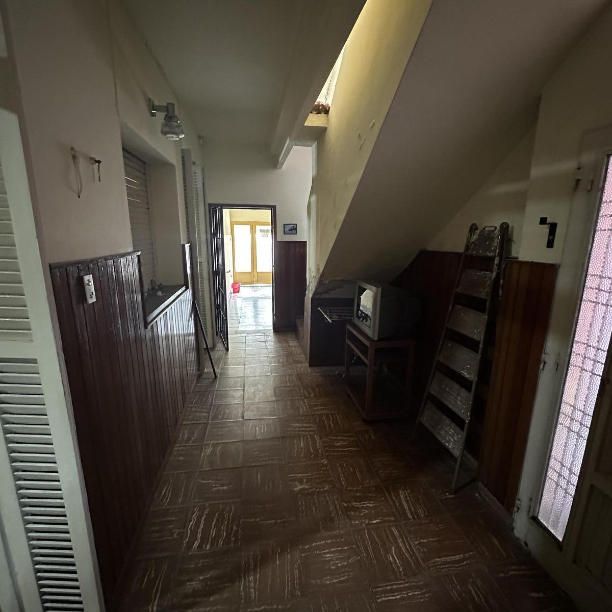 Departamento en Venta, Al Frente en Planta Baja - Zona Tribunales 3