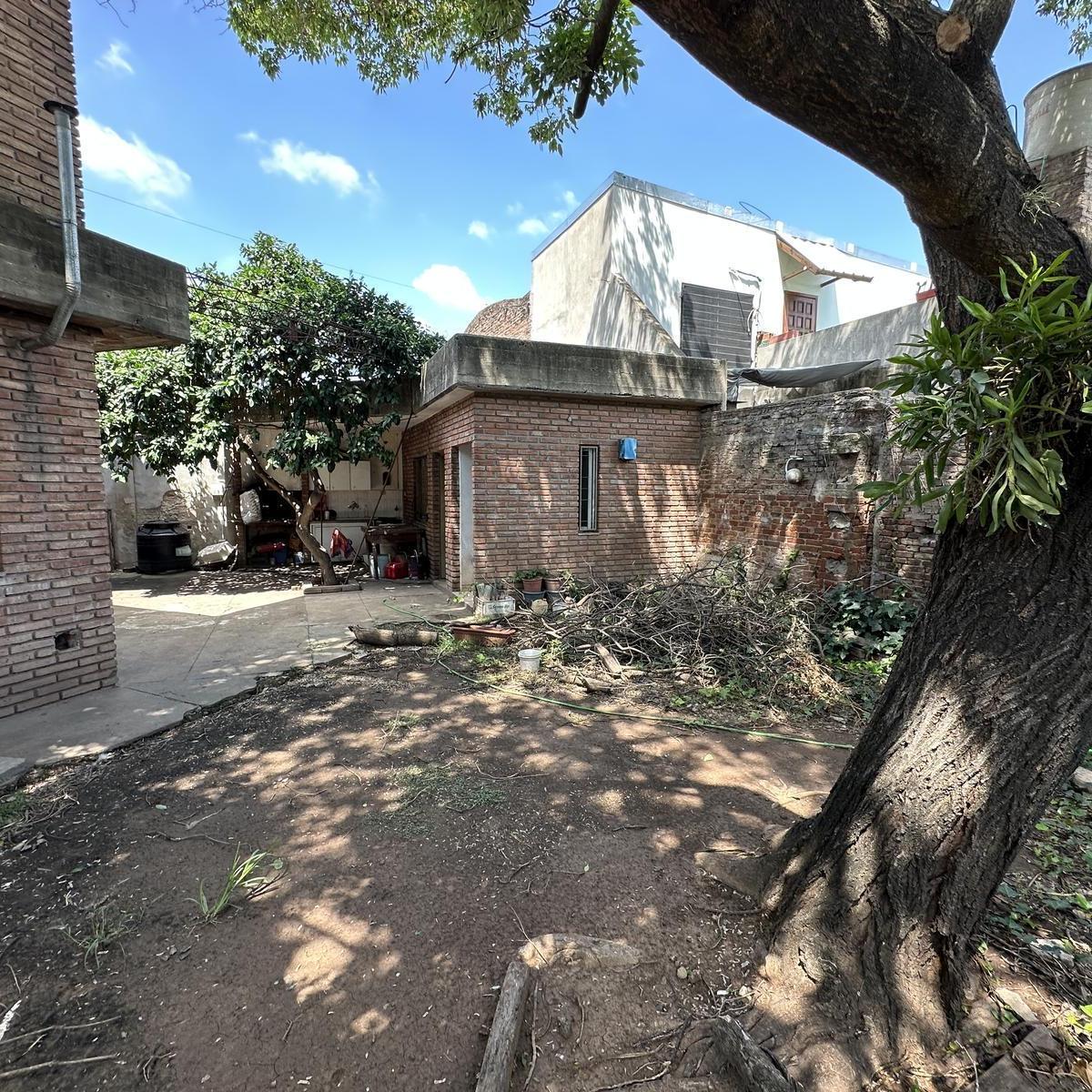 Venta de Importante Casa en Tiro Suizo 5