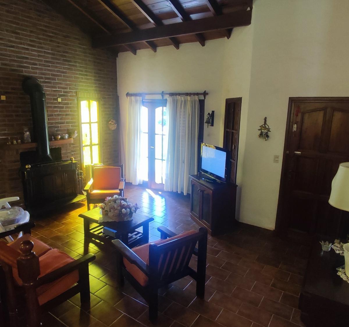 Foto de ---APTO CREDITO---EXCELENTE CHALET SOBRE DOS TERRENOS EN ACANTILADOS, imagen 4