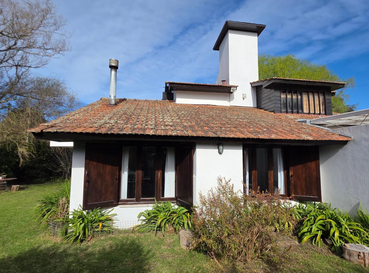 Foto de CASA 4 AMB. RECICLADA A 2 CUADRAS DE LA PLAYA, COSTA AZUL, imagen 1