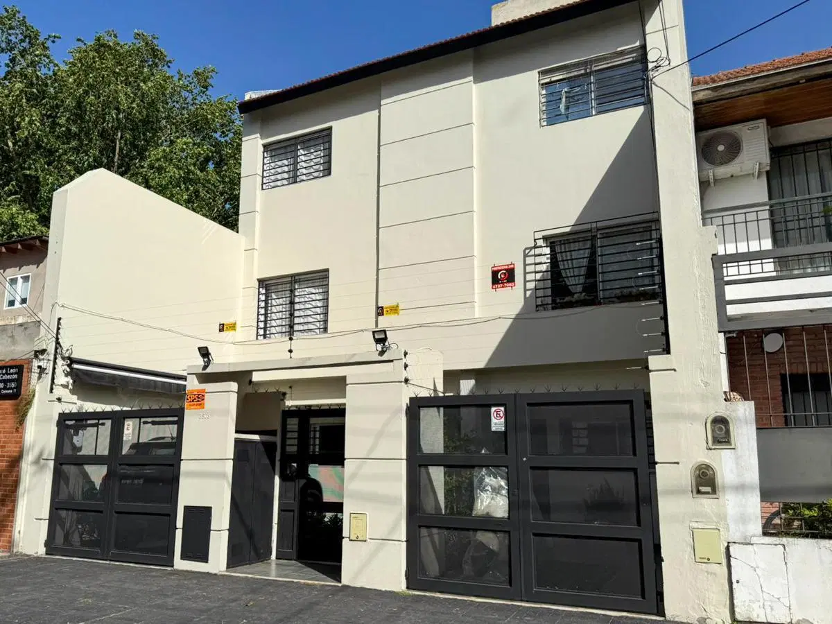 Venta 2 Ambientes con Cochera y Patio en Villa Devoto 3