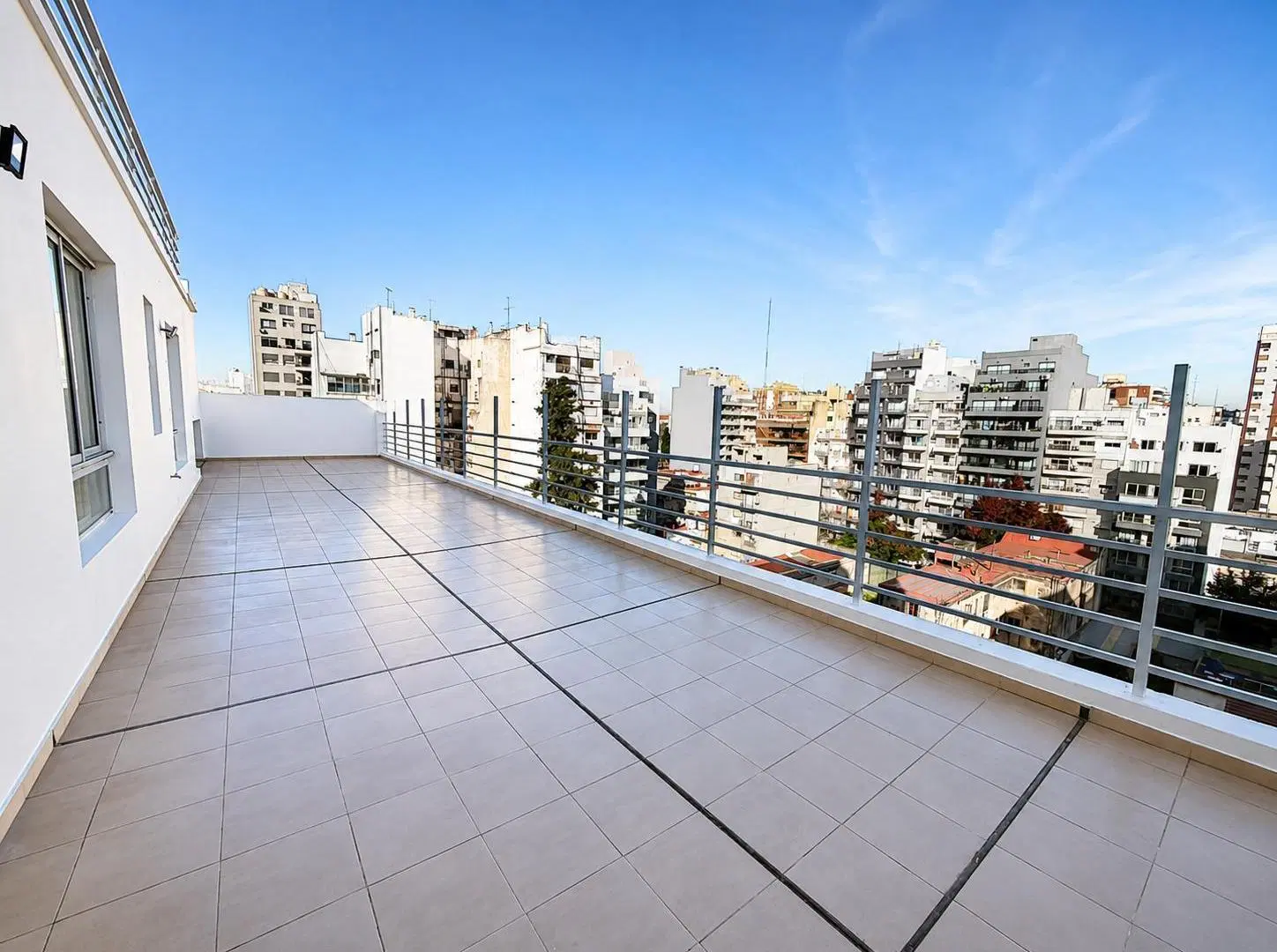 Aqluiler Departamento 3 ambientes con Balcón Terraza - Flores 5