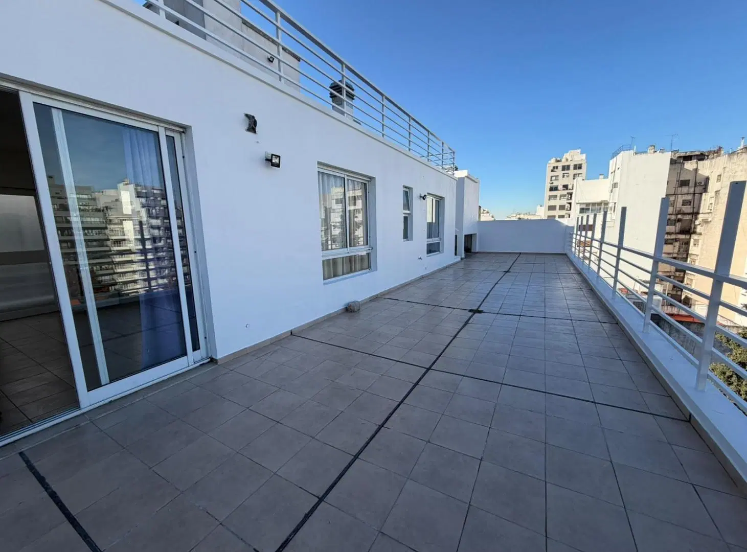 Aqluiler Departamento 3 ambientes con Balcón Terraza - Flores 3
