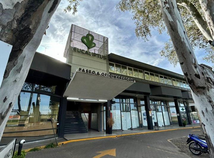 LOCAL COMERCIAL | PASEO EUCALIPTUS | PARQUE LELOIR 1