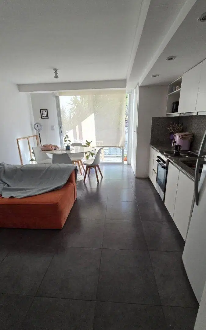 DEPARTAMENTO 2 AMBIENTES | FRENTE CON BALCÓN | CASTELAR NORTE CENTRO 4