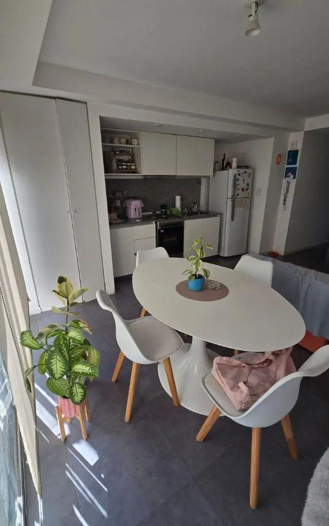 DEPARTAMENTO 2 AMBIENTES | FRENTE CON BALCÓN | CASTELAR NORTE CENTRO 5