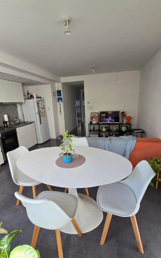 DEPARTAMENTO 2 AMBIENTES | FRENTE CON BALCÓN | CASTELAR NORTE CENTRO 3