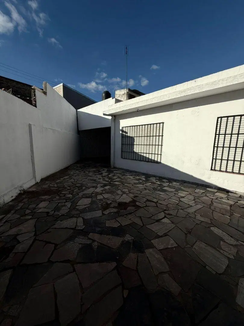 Casa En Venta En Castelar Norte 8