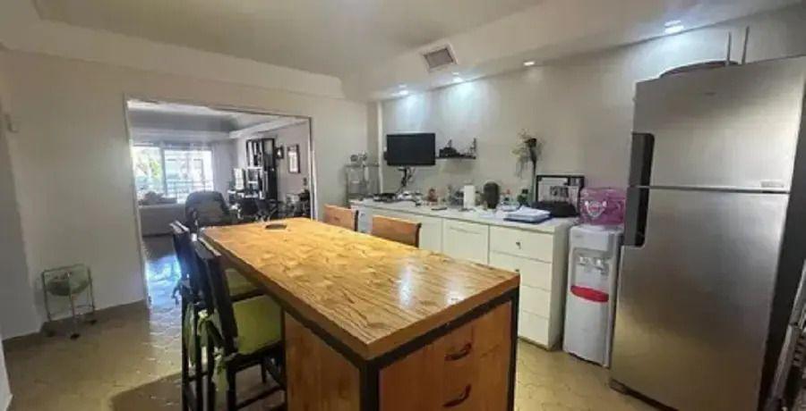 Foto de Casa En Venta En Barrio Pileta Con Pileta Y Jardín, imagen 4