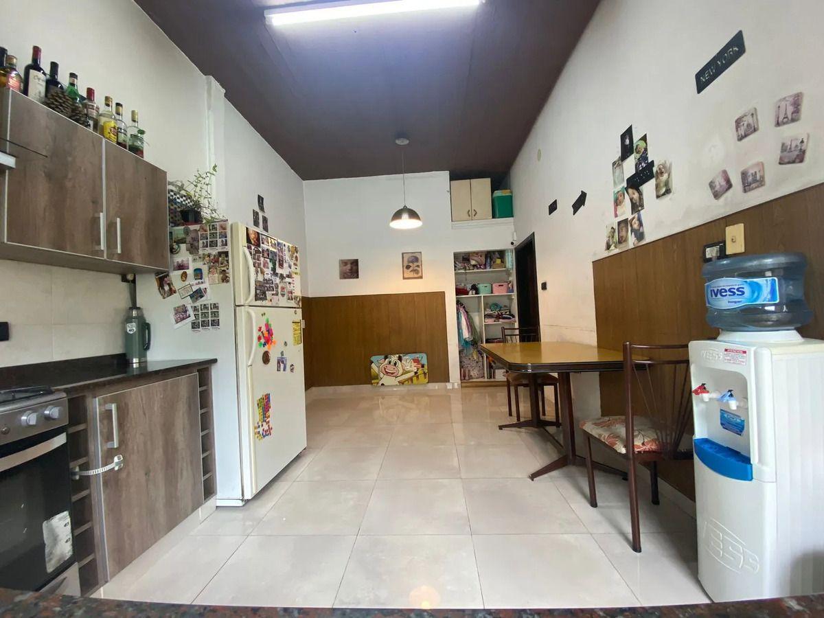 Foto de Casa 4 Ambientes - 2 Locales - Excelente Ubicación - Castelar Sur, imagen 3