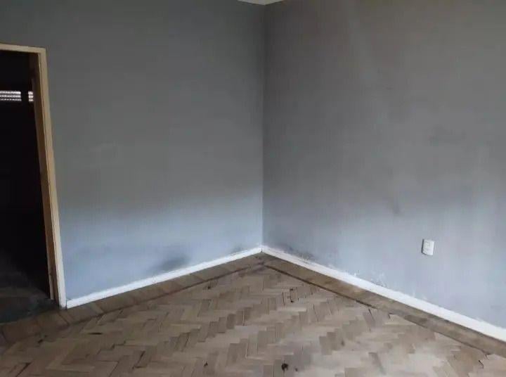 Foto de Casa En Venta En Ituzaingó Norte Con Jardín Y Cochera, imagen 2