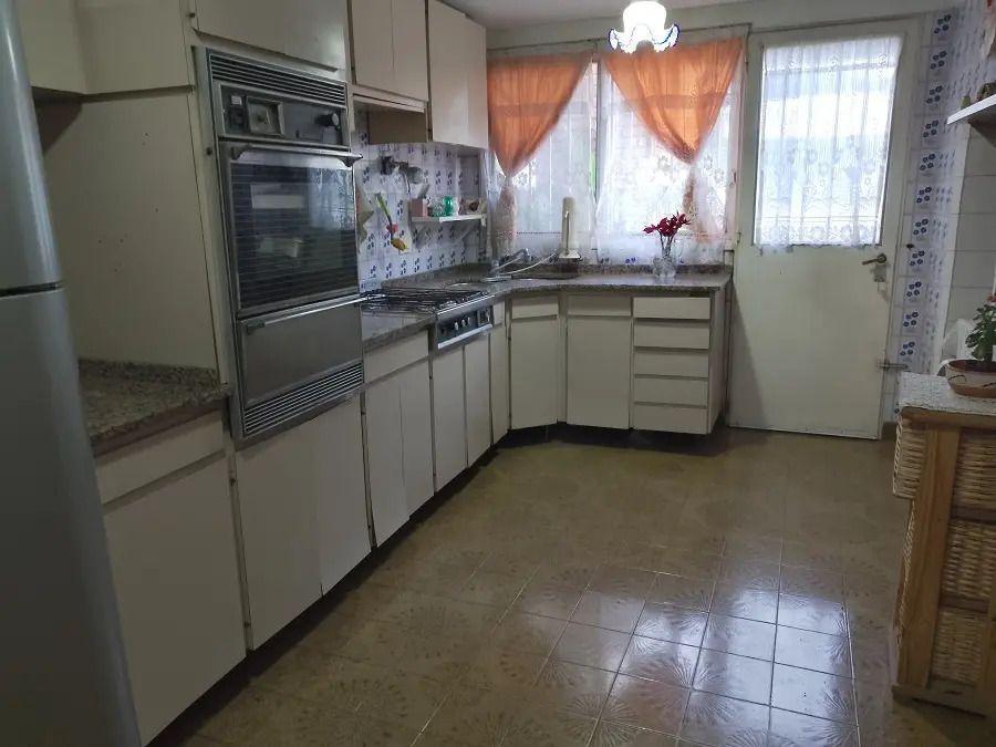 Foto de Casa En Venta En Castelar Con Jardín Y Terraza, imagen 5