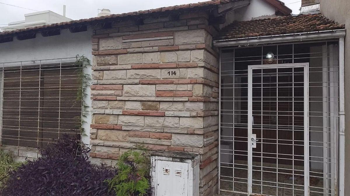 Foto de Casa Ideal Inversor Excelente Ubicacion Centro Comercial Castelar Norte, imagen 2