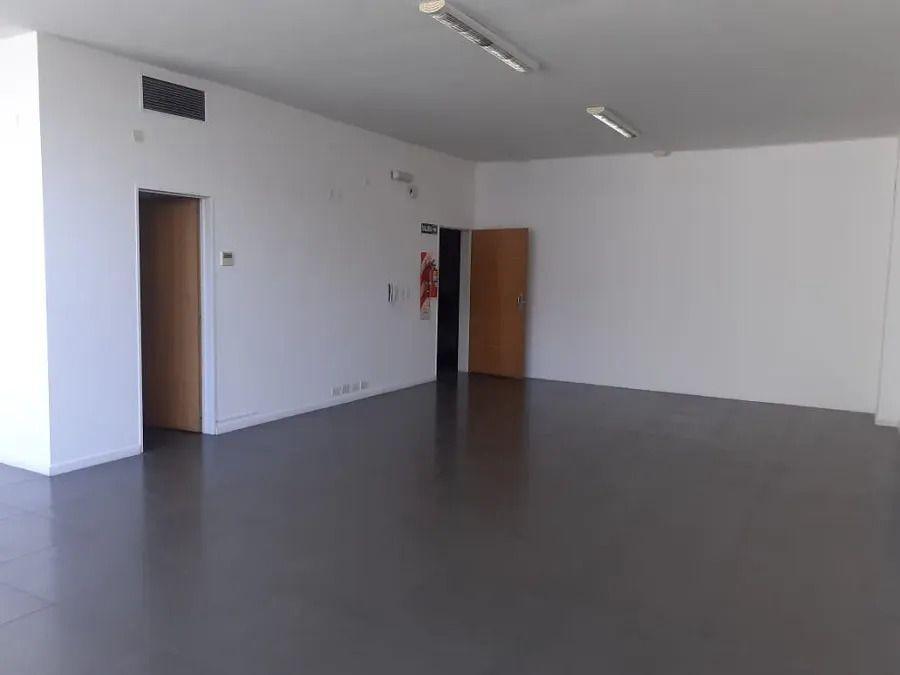 Foto de Oficina Comercial En Edificio De Categoria, imagen 3