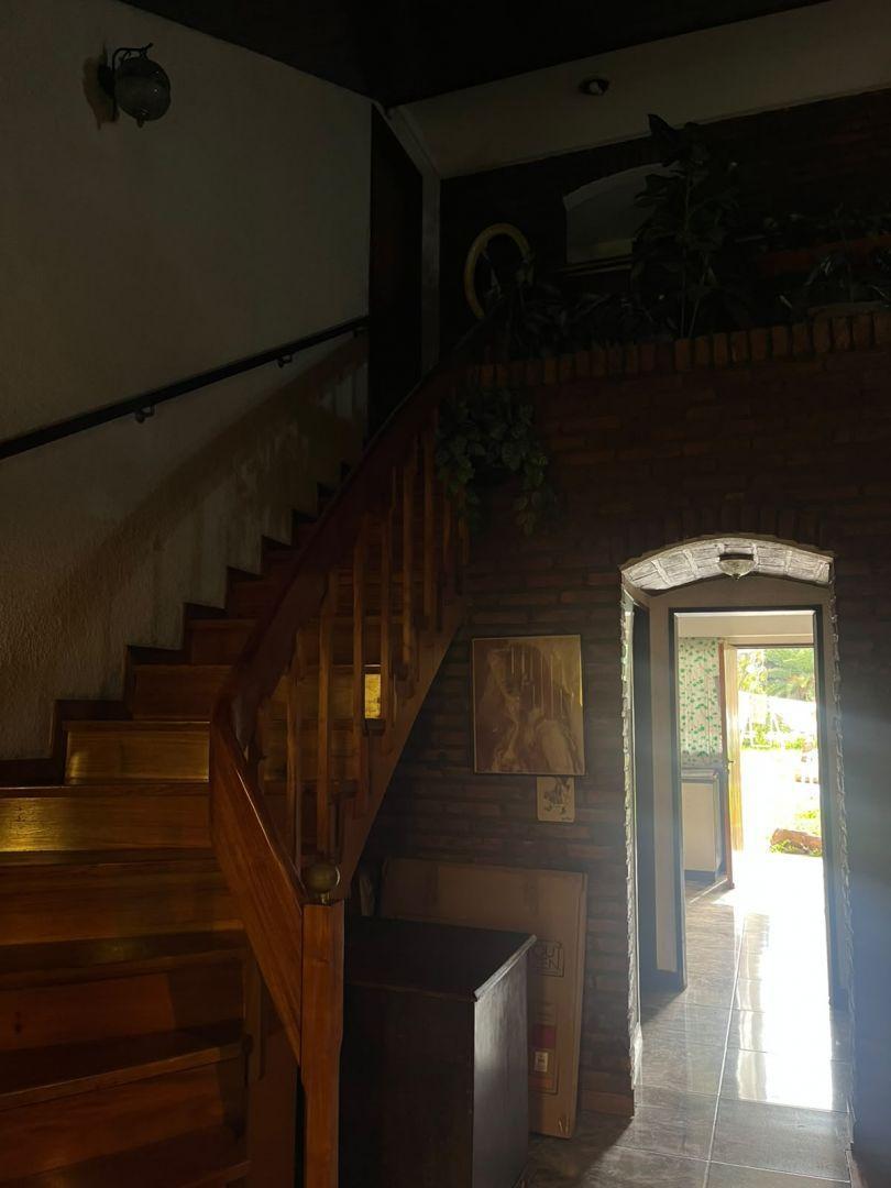Foto de CASA TIPO CHALET 5 AMBIENTES CENTRO DE CASTELAR, imagen 5