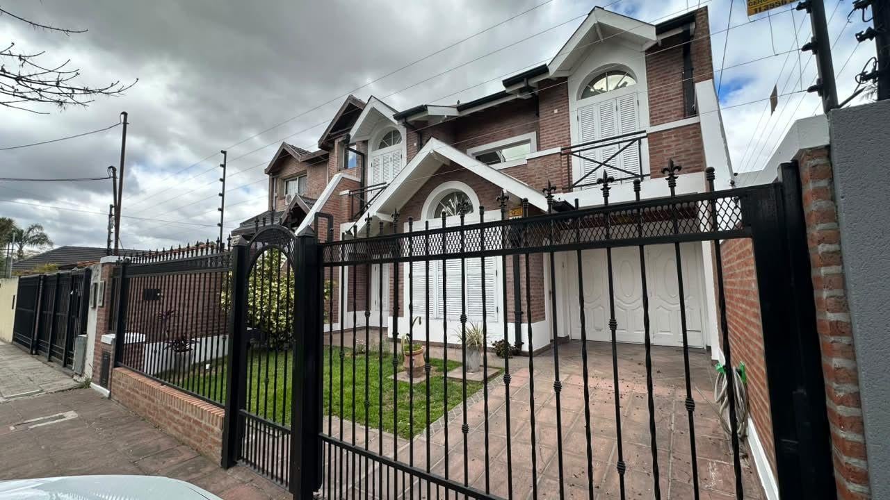 Foto de Casa 5 ambientes. | ANDRES LAMAS al 100, imagen 1