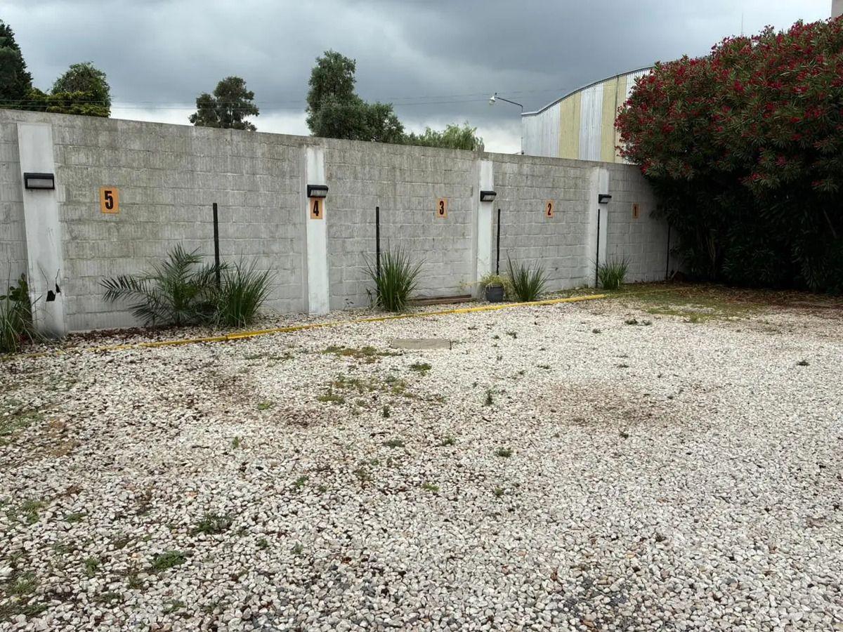 Foto de Duplex Tres Ambientes En Condominio Con Cochera Descubierta, imagen 5