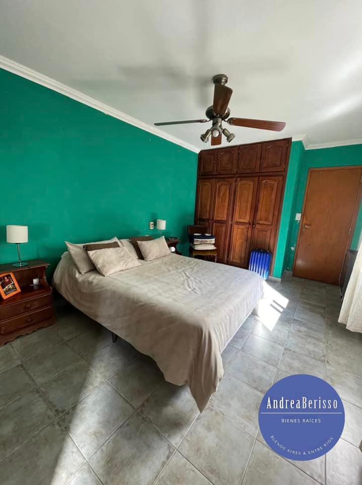 Casa en Venta - Monte Caseros 421 1