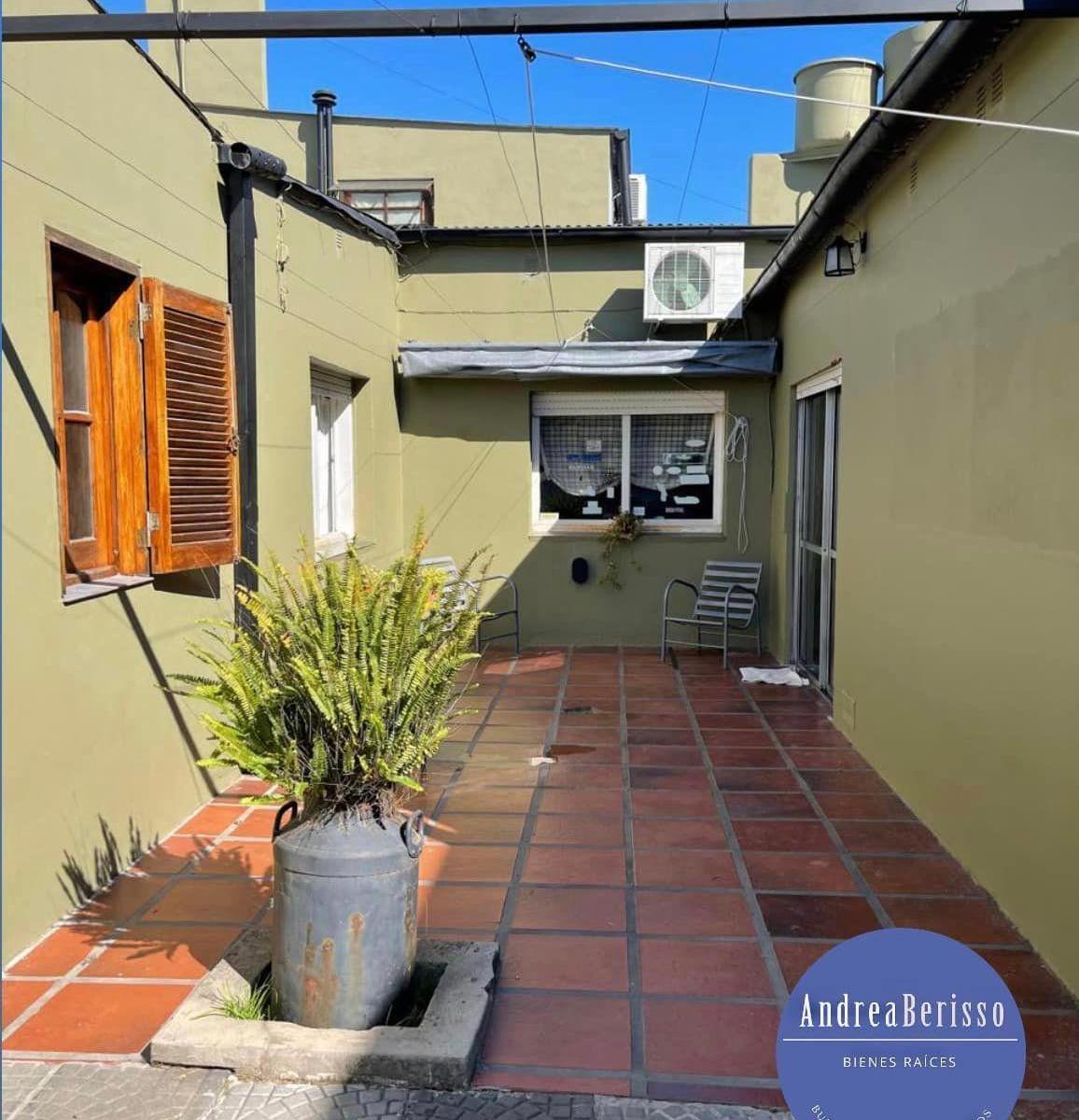 Casa en Venta - Monte Caseros 421 2