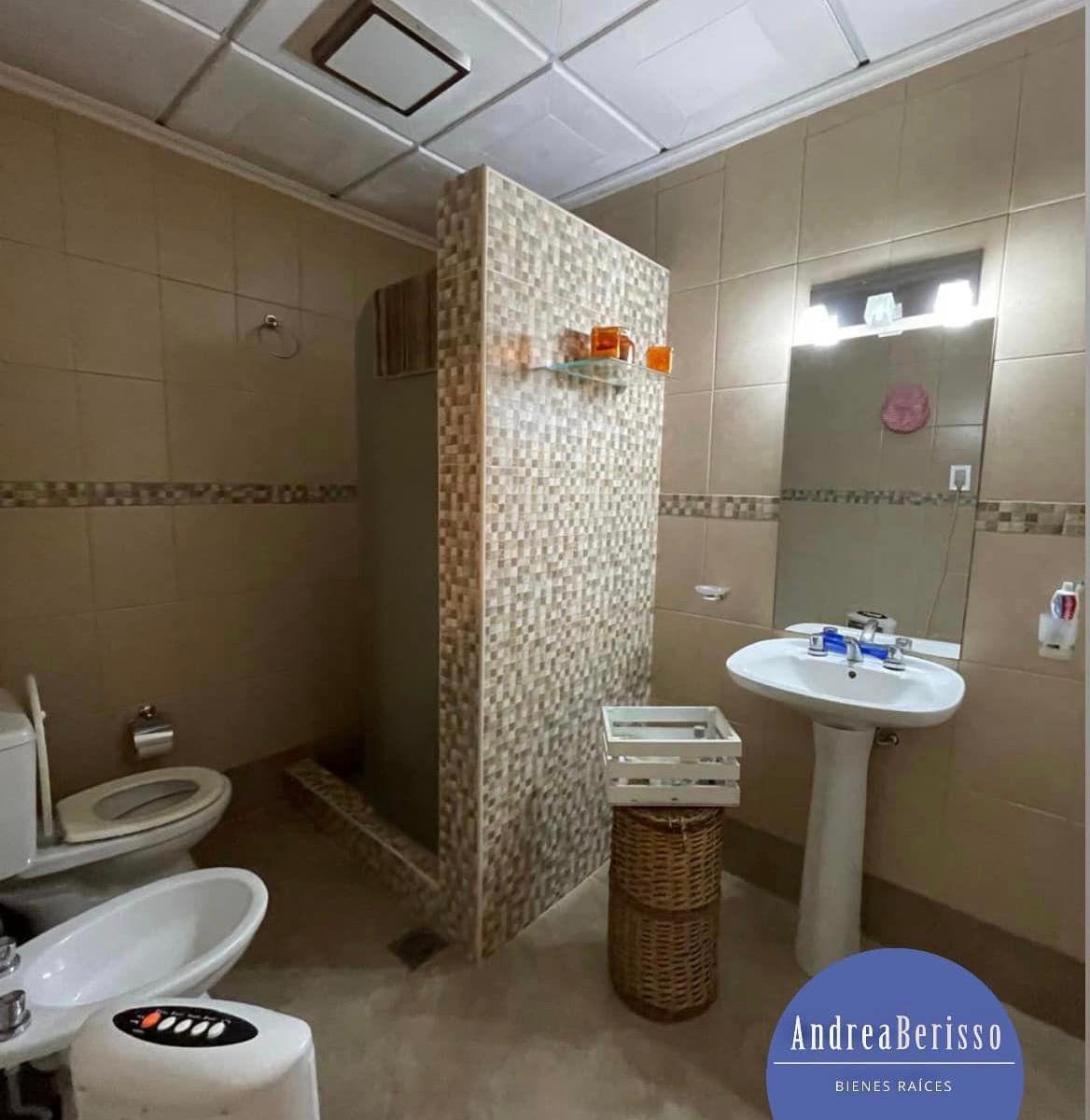 Casa en Venta - Monte Caseros 421 4