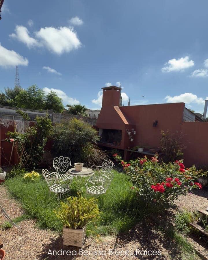 Casa en Venta - Pancho Ramire 35 2