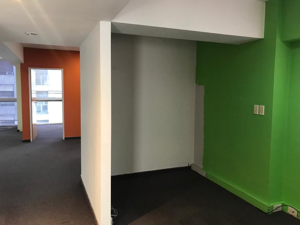 Foto de Oficina de 325m divisible en 2- Excelente Luz y Vista, imagen 3