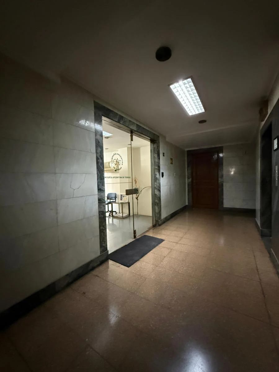OPORTUNIDAD OFICINA EN ESQUINA EN VENTA