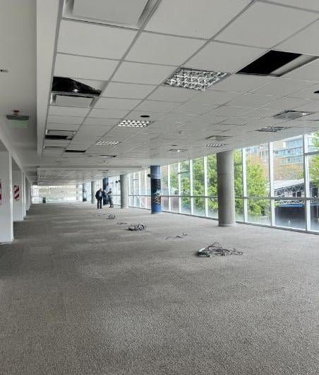 Foto de SEMIPISO DE OFICINAS PARA QUE LO ARMES SEGUN NECESITES, imagen 2