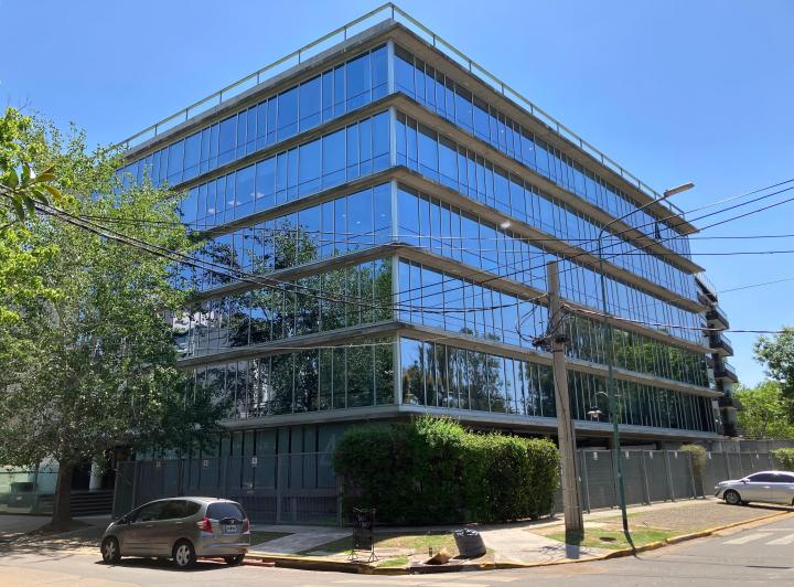 960m2 en Vte Lopez con vista al rio 2