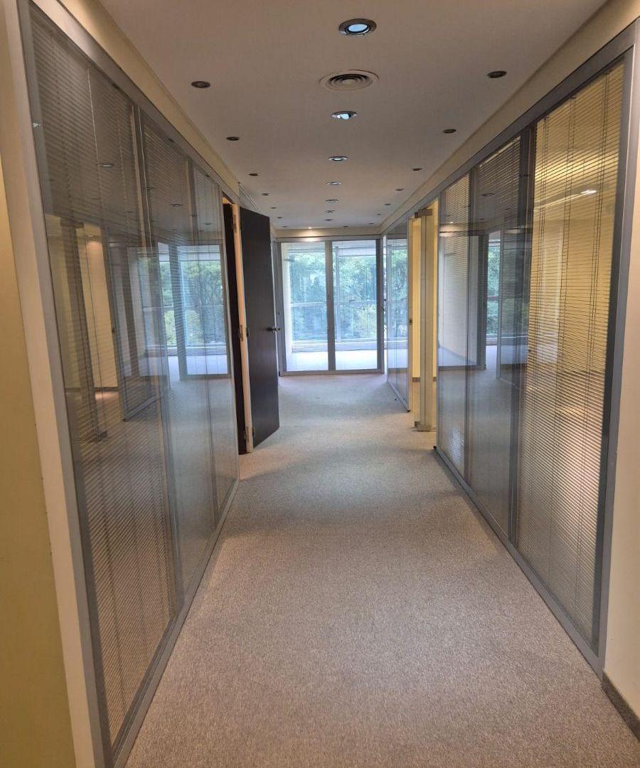 Foto de Piso completo de oficinas amoblado. Excelente vista. Luminoso!!!!, imagen 4