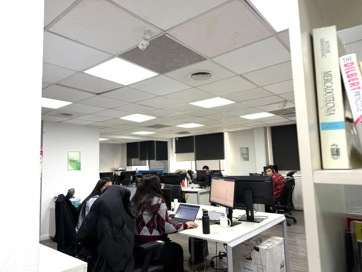 Oficina de 217m2 con 3 cocheras en Barrancas de Belgrano! 2