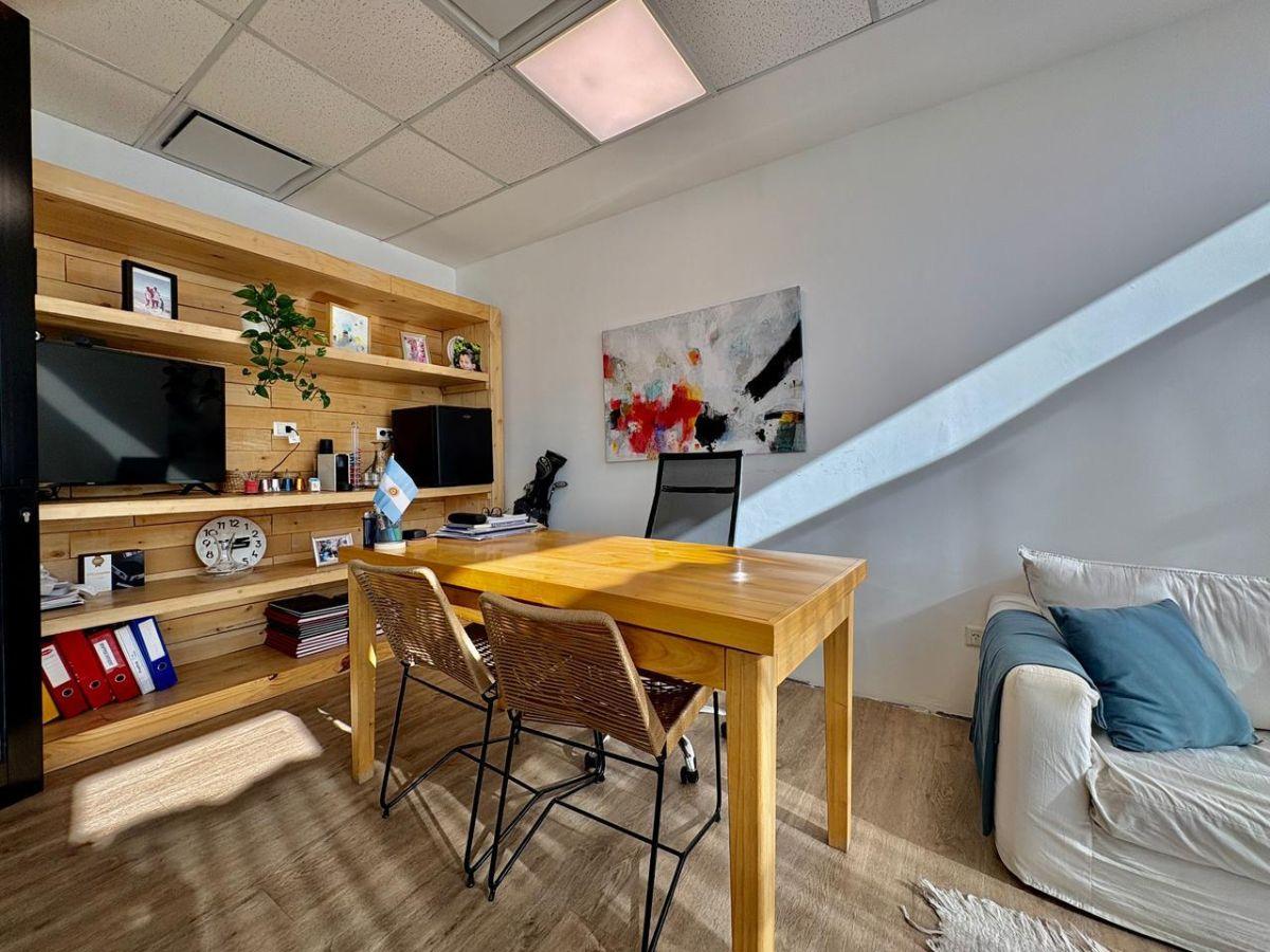 Foto de EXCELENTE SEMIPISO CON TERRAZA PROPIA EN OLIVOS, imagen 2
