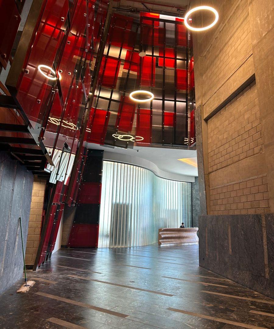 Foto de OFICINA A ESTRENAR DE 90M EN EDIFICIO QIUB, imagen 2