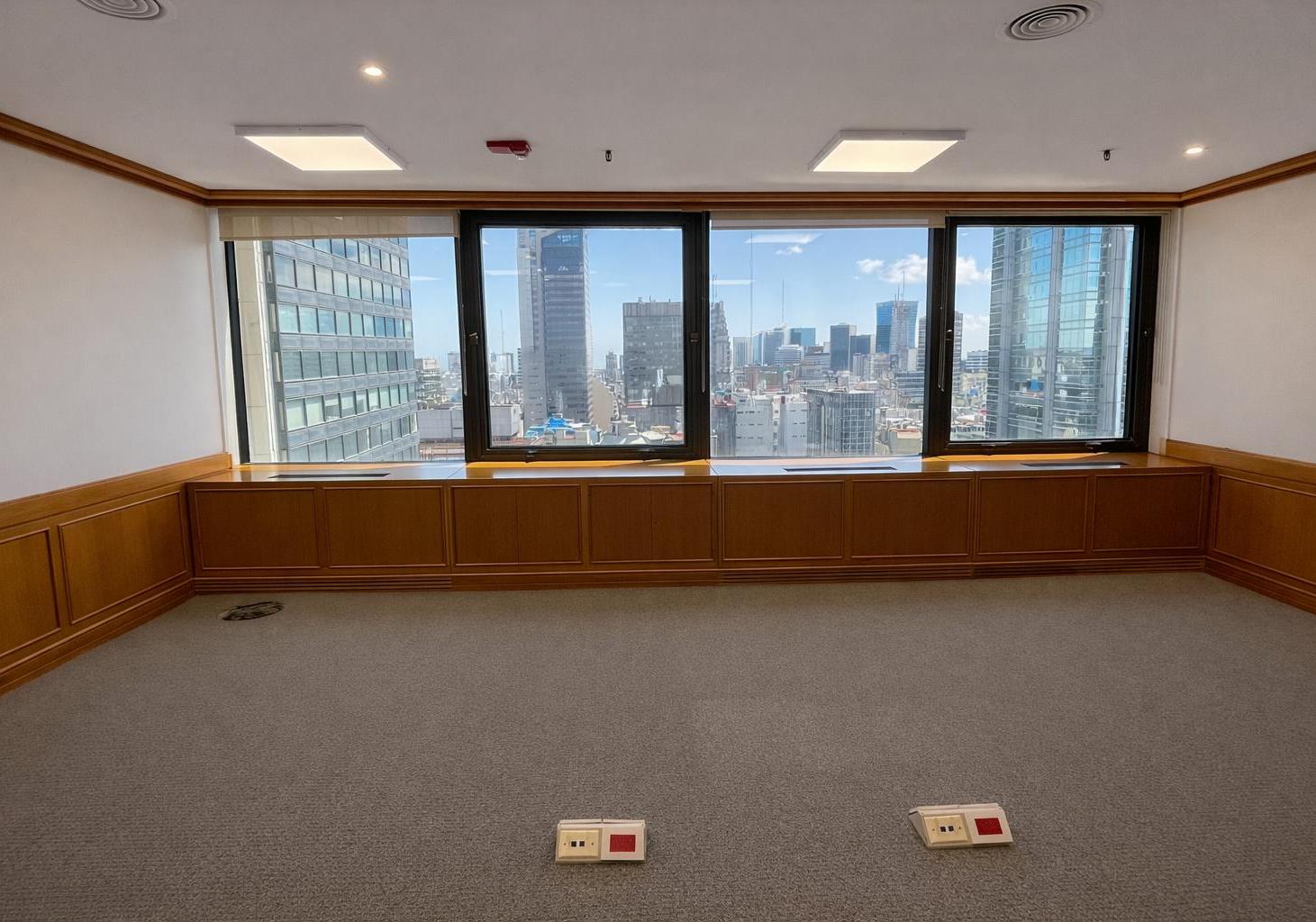 Foto de Oficina amoblada de 942 me con vistas abierta. Piso Alto!, imagen 5