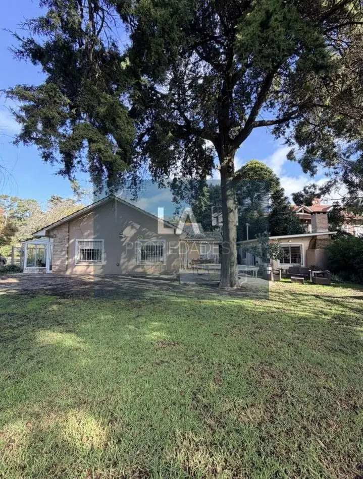 BOSQUE PERALTA RAMOS CASA EN VENTA 3