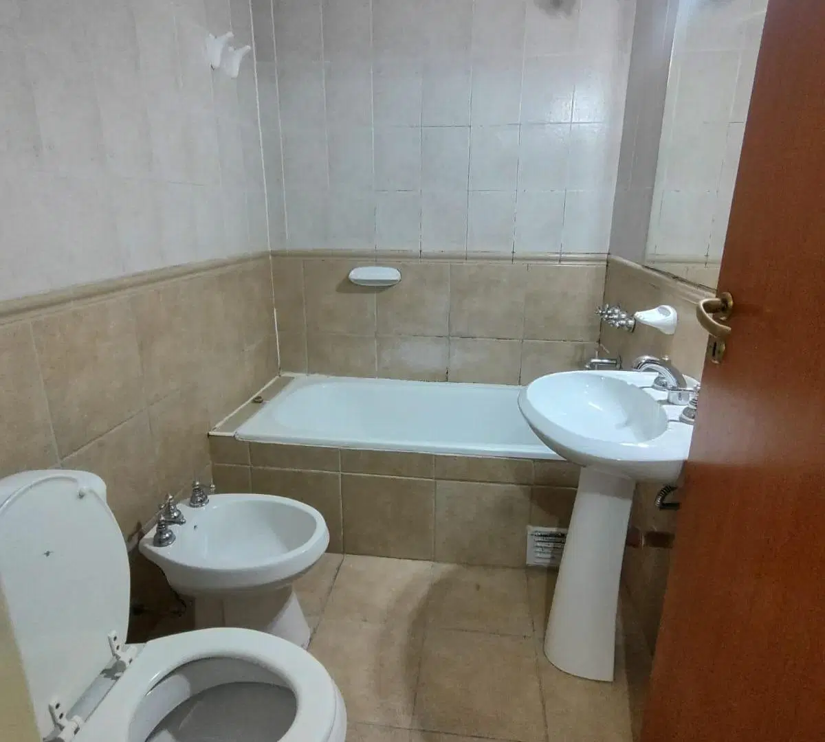 MILENICA UNIVERSITARIA DPTO 1 DORM CON COCHERA Y BALCON 1