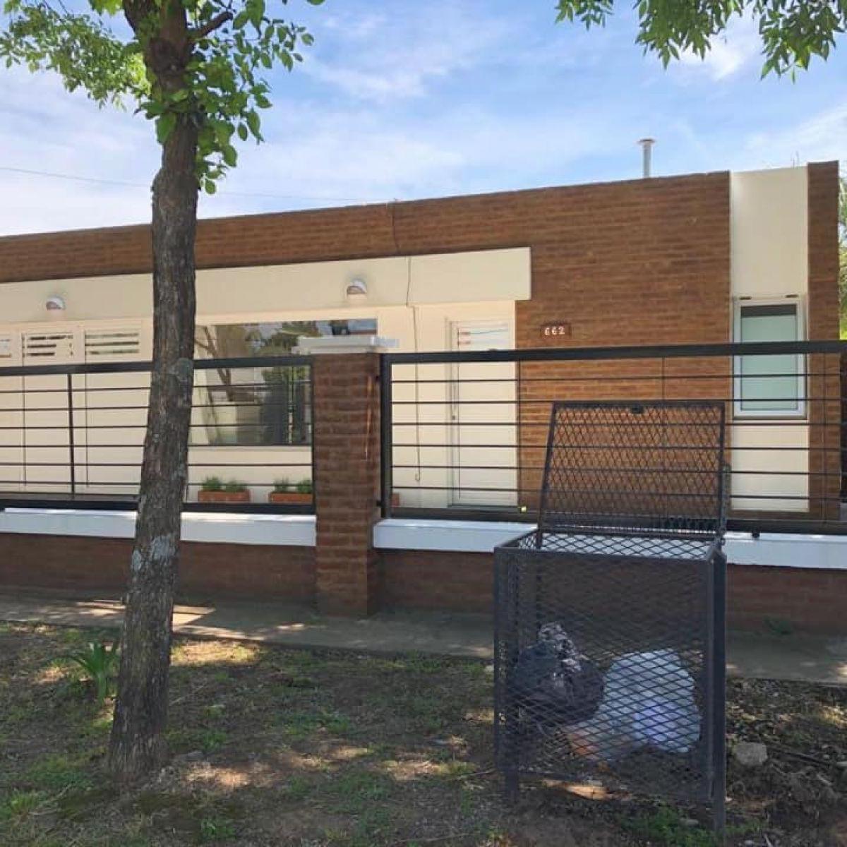 Inmejorable Casa en Ricardone 2