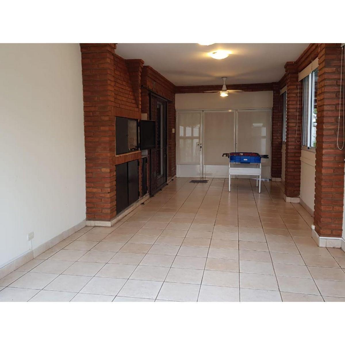 Excelente Casa en Zona Newells 4
