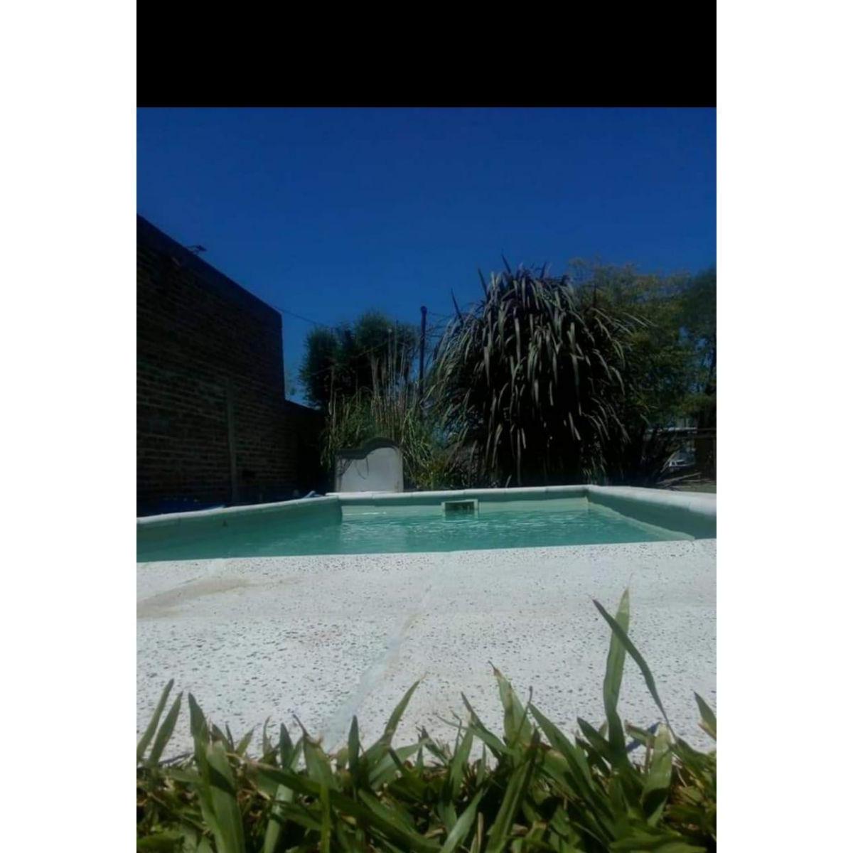 Quincho Impecable con Pileta y Gran Parque 5