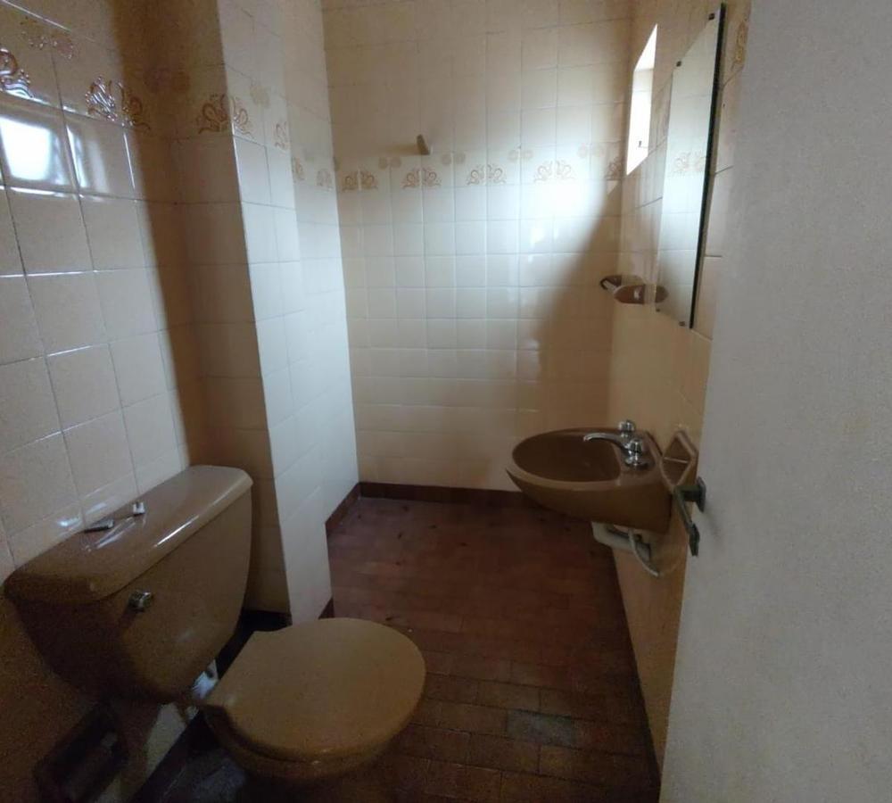 Vendo Oficina Apto Vivienda en Microcentro. 4