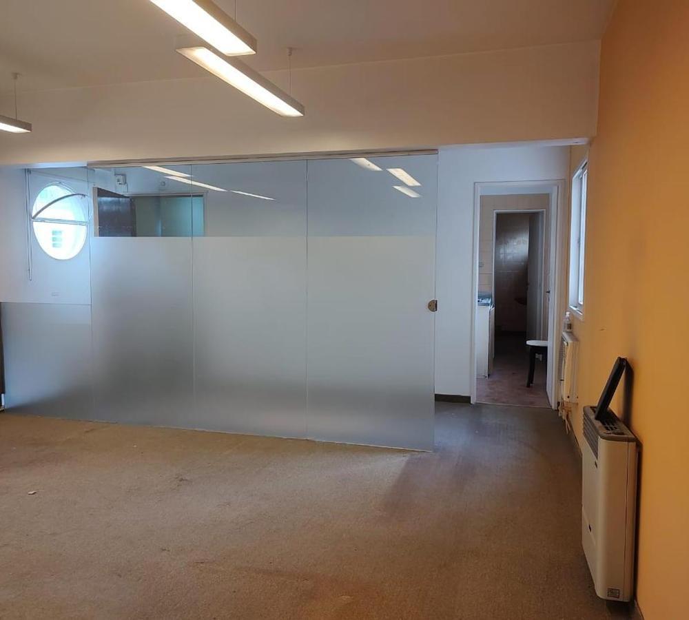 Vendo Oficina Apto Vivienda en Microcentro. 2