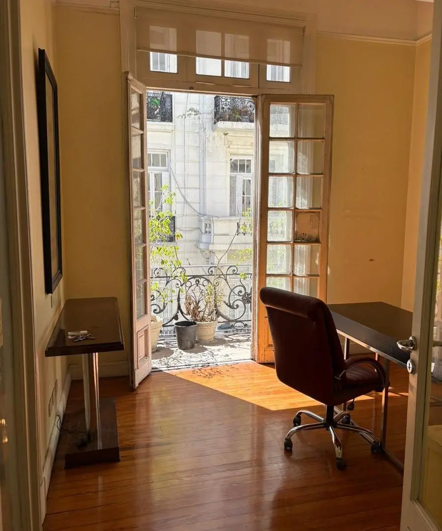 EXCELENTE EDIFICIO EN VENTA SOBRE LOTE PROPIO 4