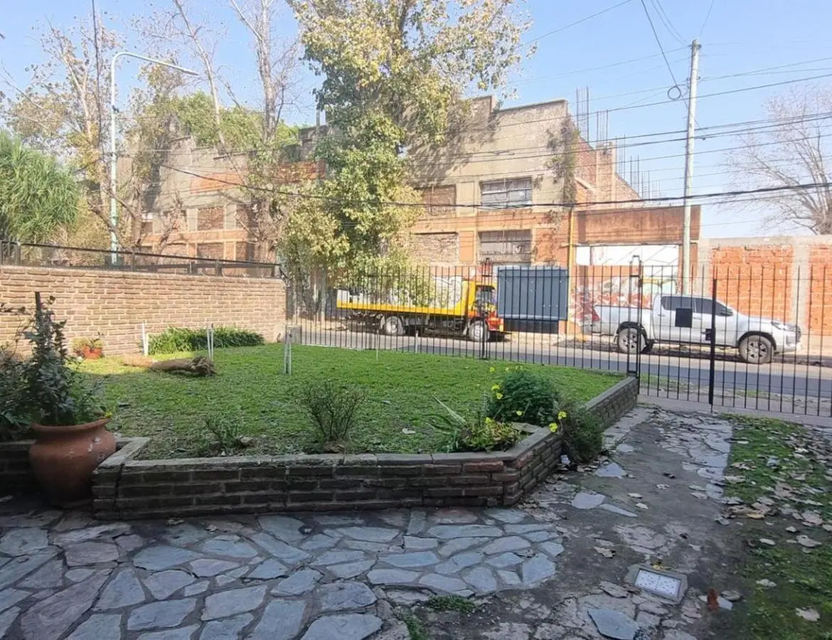 VENTA CASA MULTIFAMILIAR TERRENO PROPIO 2