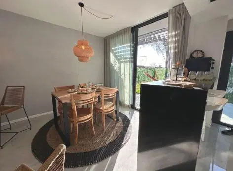 Triplex en Venta en Sunny, Rincon de Milberg 4