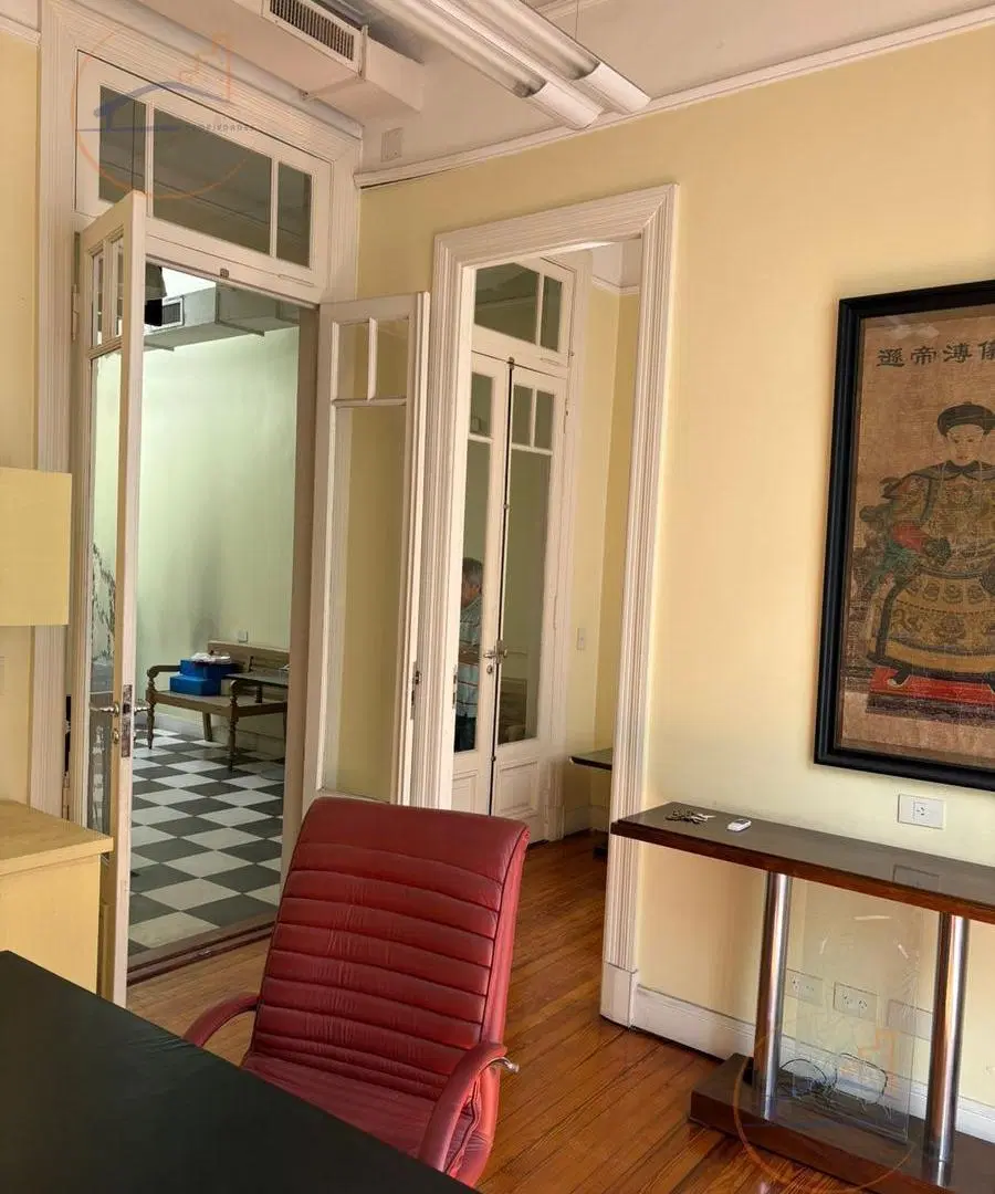 EXCELENTE EDIFICIO EN VENTA SOBRE LOTE PROPIO 5